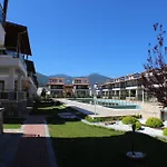 Roza Deluxe Villas * غوزيلْتْشاملِ