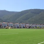 فيلة Roza Deluxe Villas *