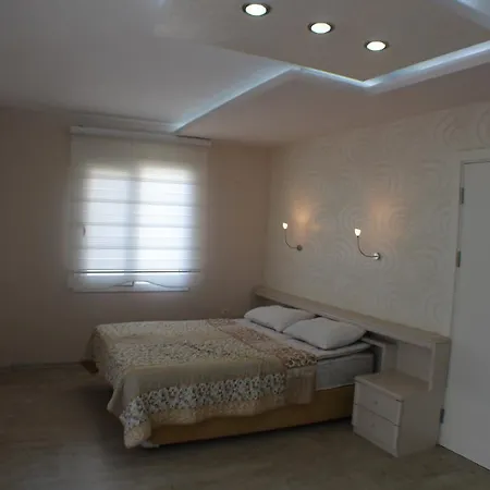 빌라 Roza Deluxe Villas Guzelcamlı
